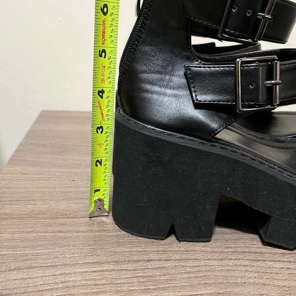 SOLD———————-Black Buckle Platform Sandals Chunky Heel Gothic Punk Ankle Strap - Picture 9 of 12